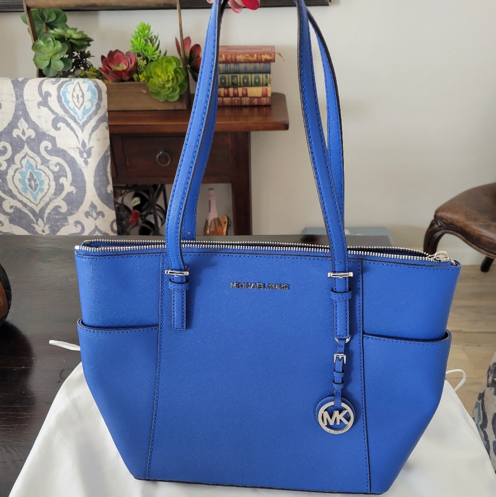 Michael Kors Charlotte Saffiano Bag Blue